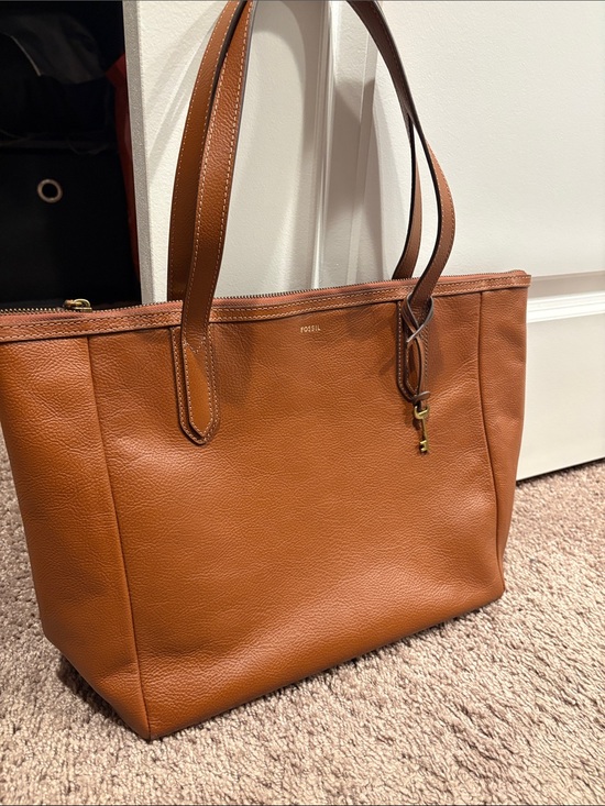 Fossil Handbags - Fossil Leather Tote in Cognac Brown